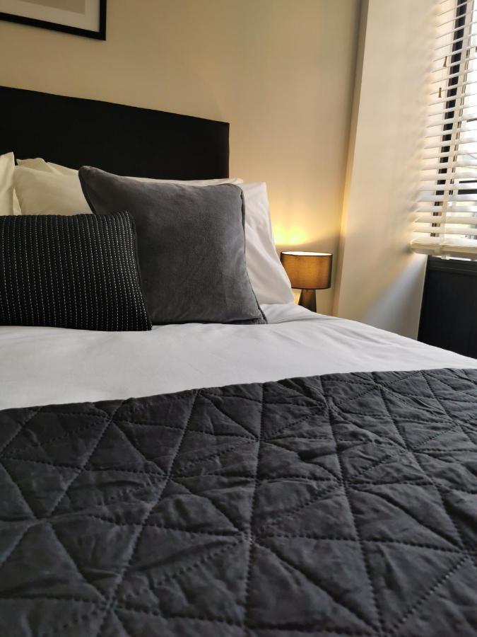 Axiom Apartment - Beautiful Stylish 2 Bed. Cheltenham Exterior photo